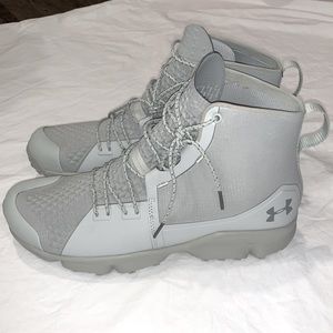 Under Armour Men’s 12.5 Gray Tactical Boots.